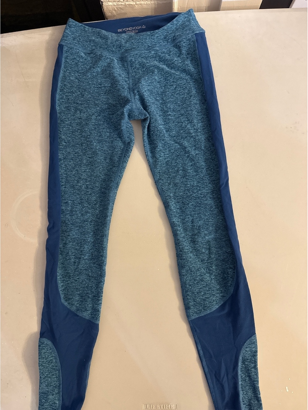 Beyond yoga women’s leggings size large